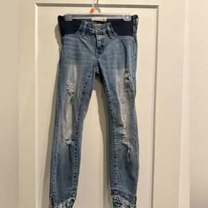 Maternity Jeans Size 3/25. Very stretchy. Mid rise.